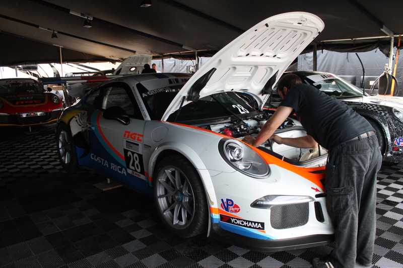 Illustration for article titled All Of The Porsches From Lone Star Le Mans